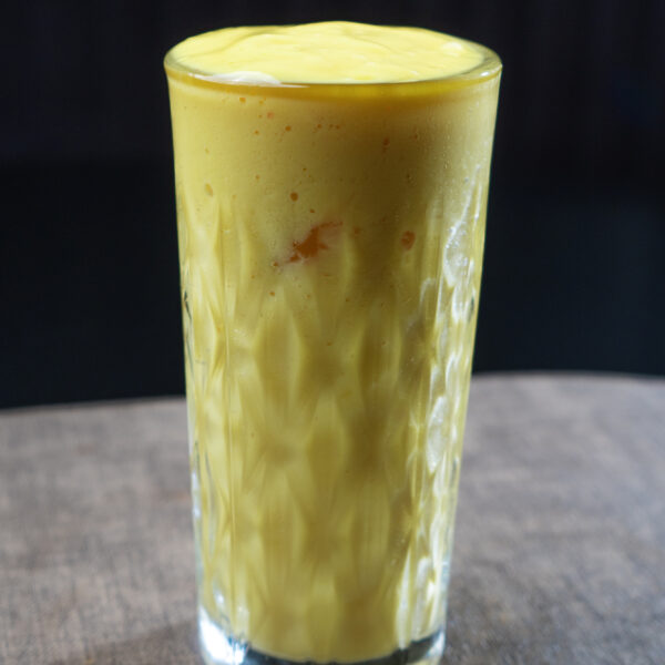 Mango with milk